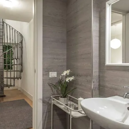 Palazzo Tergesteo Tirabora Apartman