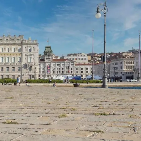 Apartman Palazzo Tergesteo Tirabora
