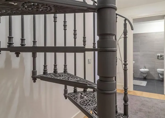 Apartment Palazzo Tergesteo Tirabora Triest