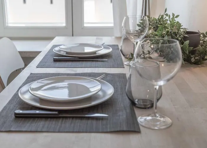 Palazzo Tergesteo Tirabora Triëst