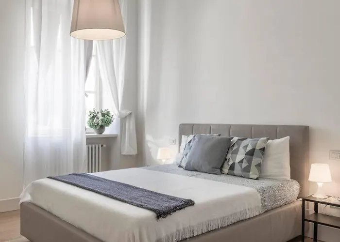 Palazzo Tergesteo Tirabora Apartment *