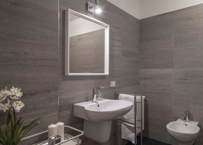 Palazzo Tergesteo Tirabora Apartment Triest